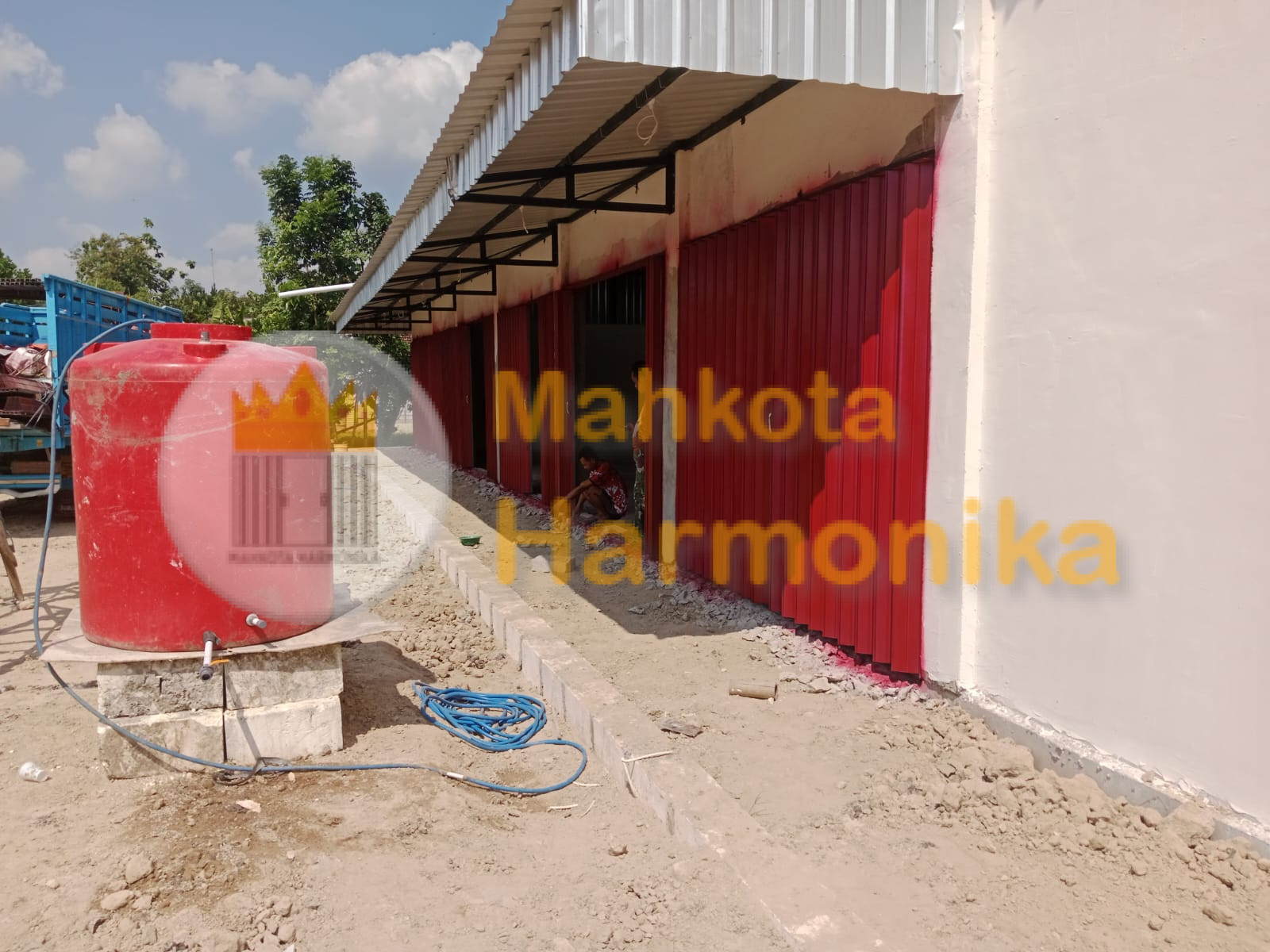 Pintu harmonika untuk toko dan ruko di jawa timur